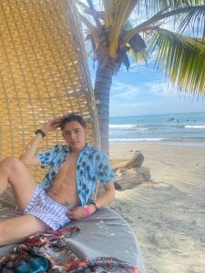 Lian on the beach de Lian_Miller1_  4 Imagens