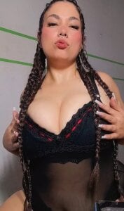 lovely-andrea Look at me Pic 5