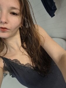 DongMolt I'm after a shower Immagine  3