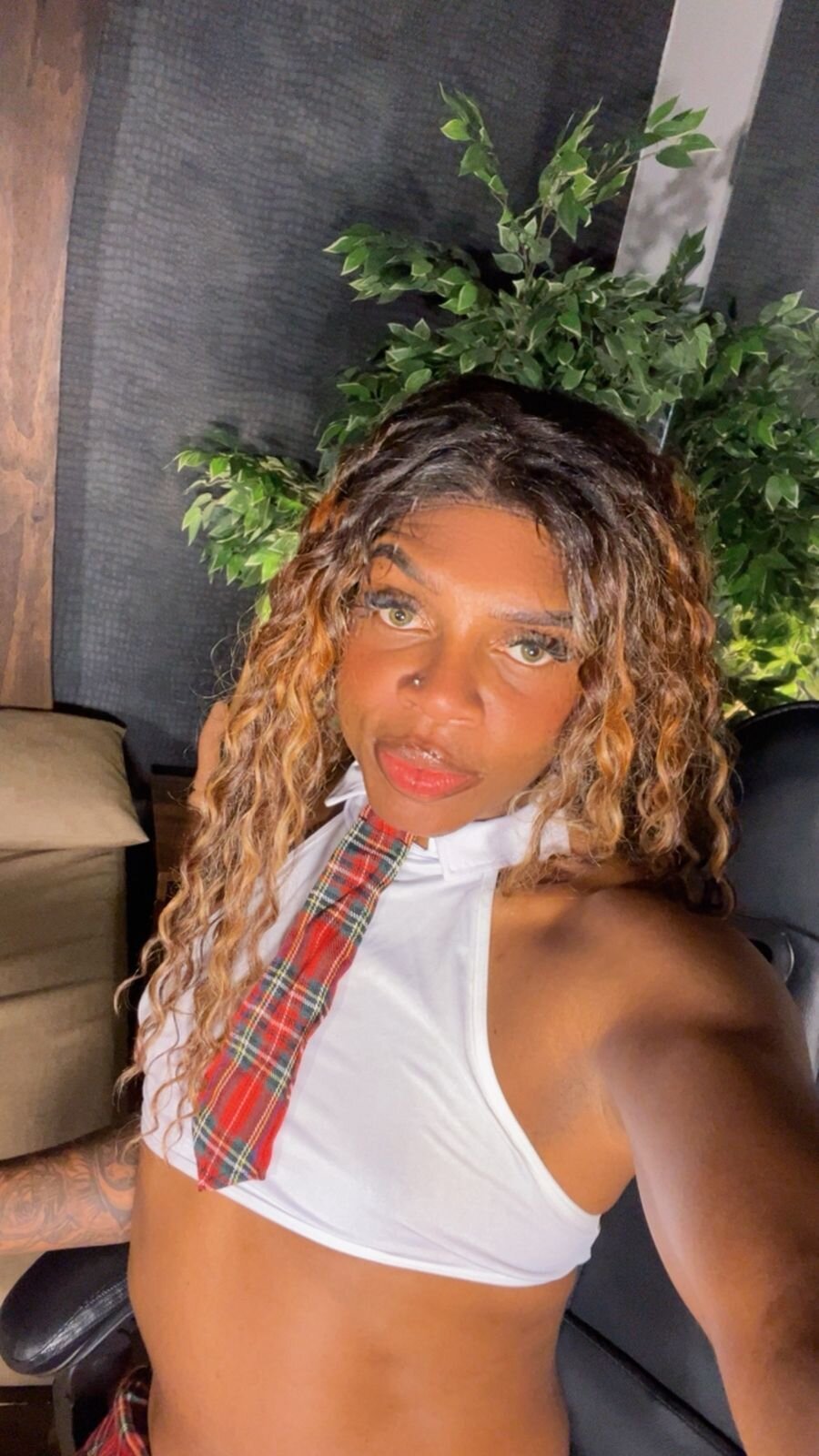 Трендове зображення  4702 Shayna_lee