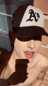 Michaell_adams Public Pic 7