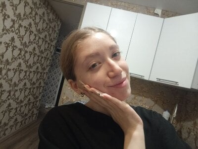 MargarettNewbie Angela<3 Pic 3