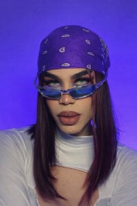 LucyGiraldo Let me suck that lollipop🍭 Pic