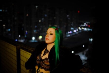 KateSzaflarski me and stairs Poză 2