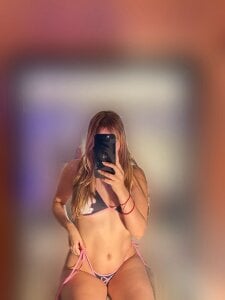 AlinaCarter Public Pic 2