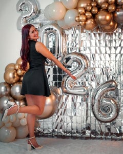 Bella_Williiams HAPPY NEW YEARS🍾🍾 Pic 3