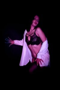 Beauty_Flower_ I'm wearing your shirt after... Immagine 