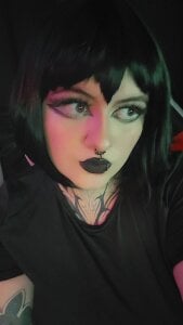 Mavis 🕸️🦇🖤 od Mariana_velezz  5 snímek