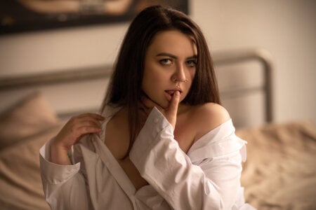 ashton_heidii Tenderness on the Sheets Pic 3