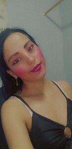 reina_87 Public Pic 2