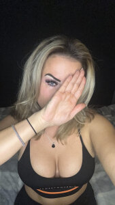 Sarah_Snow Public Pic 5