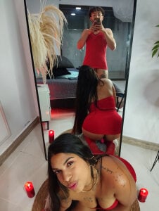 Violet_and_Paul Red passion Pic