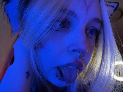 HildaEvatt color photos ??? Pic 2