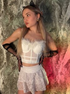 JulieLupoShuttered Dreams Bild 2