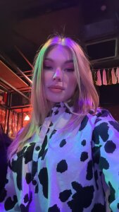 AuroreMarie my gaze will wow you Pic 3