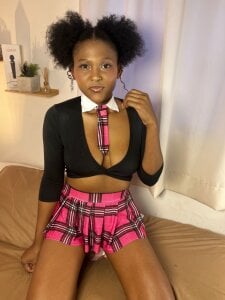 Brownluxe Public Pic 2