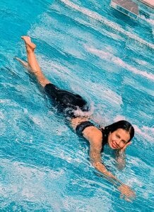 skinny_milky Relaxing day at daddy's pool Pic 5