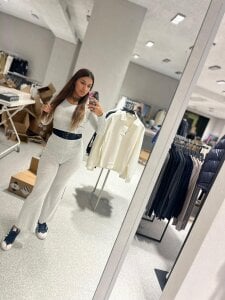 alicemaries Public รูป  3