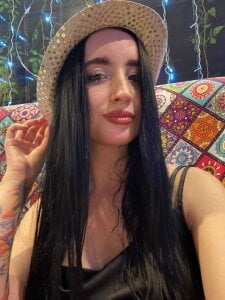 More Of Me od LizzyMooore  5 snímek