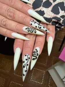 Hot-Tits2026のNail fetishの 6枚の写真