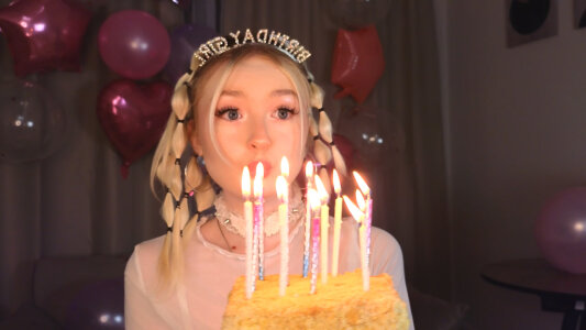 minigirl HAPPY BD Pic 2