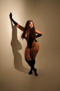 pamela-west Public зображення