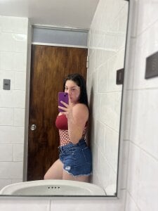 WhiteWomen Relajada... Pic 3