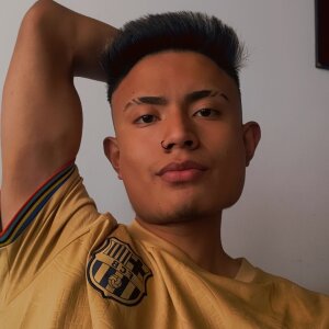 Golden_boy_03 Public Pic