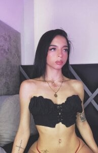 Quee_Sophine a pretty princess 👑 Pic 4