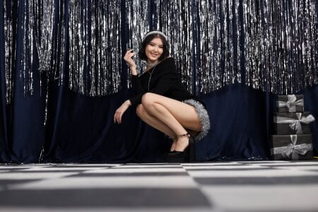 MinaHin santa’s favorite girl Pic