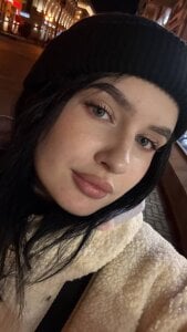 Just Me Today 🤍 de LovestKetie  2 Imagens