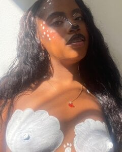 Tiifany_Baker wild deer 🤎 Gambar 4