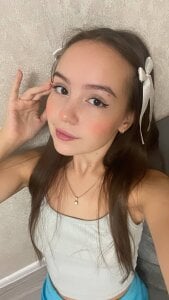 LisaSmiths Aint im a Cutie?? Pic 5