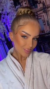 AubrieleRouj1 Muah❤️ slika