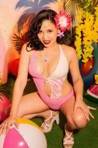 Esmerald_1111 Sexy Summer ⛱️​⛱️​ Pic