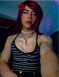 Vicky 💜 de vicky_fant4sy  2 Imagens