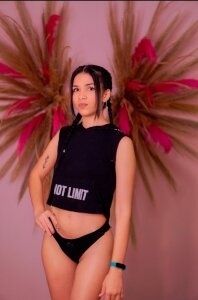 Posing❤ de aleska_swarovski  5 fotos