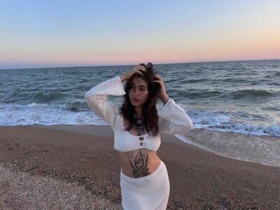 TinyMollys Public Pic 4