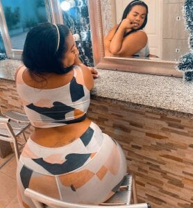 happy saturday 🔥🌺 de WALESKABBW_ASS  4 photos