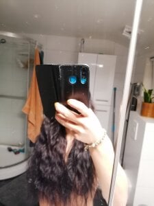 Yellda Public Εικόνα