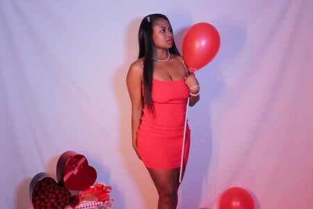 ebony_hot1 Your Valentine's Gift Immagine  9