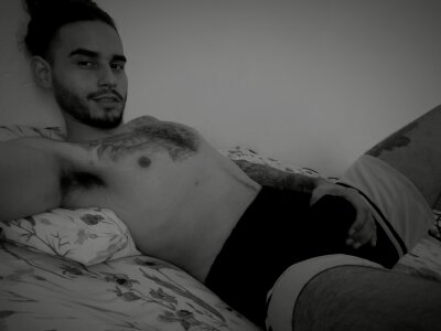 NoahHard Public Pic 2