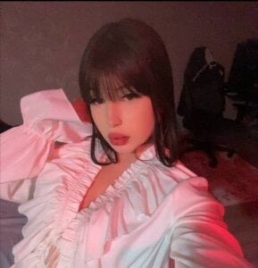 MignonBlunden Explore me Pic 4