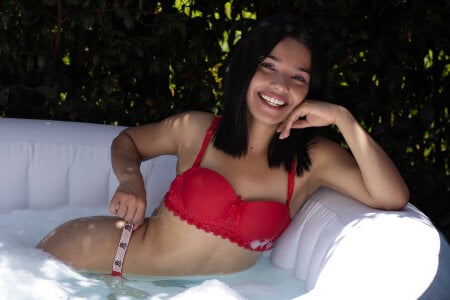 JACUZZI AFTERNOON od BelhaLawuo  snímek