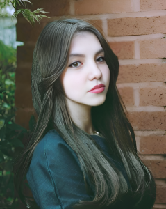 LucettaEastes Public Pic 2