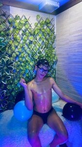 my body highlighting how brilliant I am de Sammy_Millers Foto 4