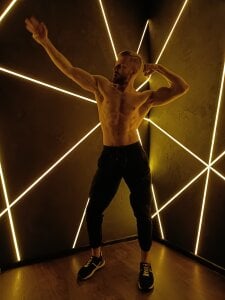 Paul_RolexのGold aesthetic star ⚡の 3枚の写真