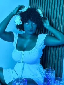 Coral_Lise Frozen Touch, Burning Desire Photo 8