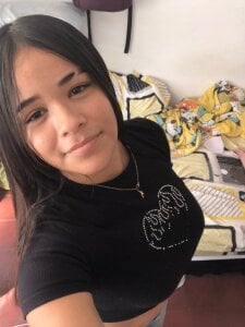 Keely_white Public slika 5