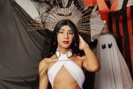 SwettRenata_ There is no need for a spell, you already fell into my spell. Pic 3